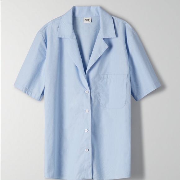 Aritzia Sunday Best Faye Blouse in Medium - Picture 2 of 6